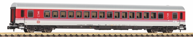 PIKO 40667 - N - IC Großraumwagen Apmz 12, 1.Kl., DB, Ep. IV
